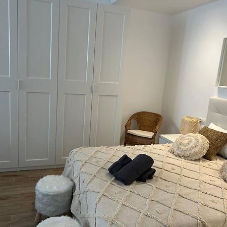 Estudio Carretera Cadiz Малага Екстериор снимка